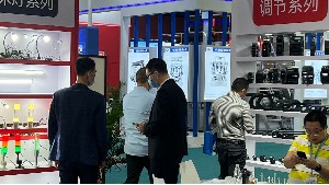 万向厂家生产LED机床工作灯,塑料梅花把手,波纹把手