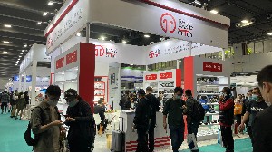 万向源头厂家生产拖链 尼龙拖链 静音拖链